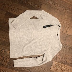 NWT 100% cashmere sweater